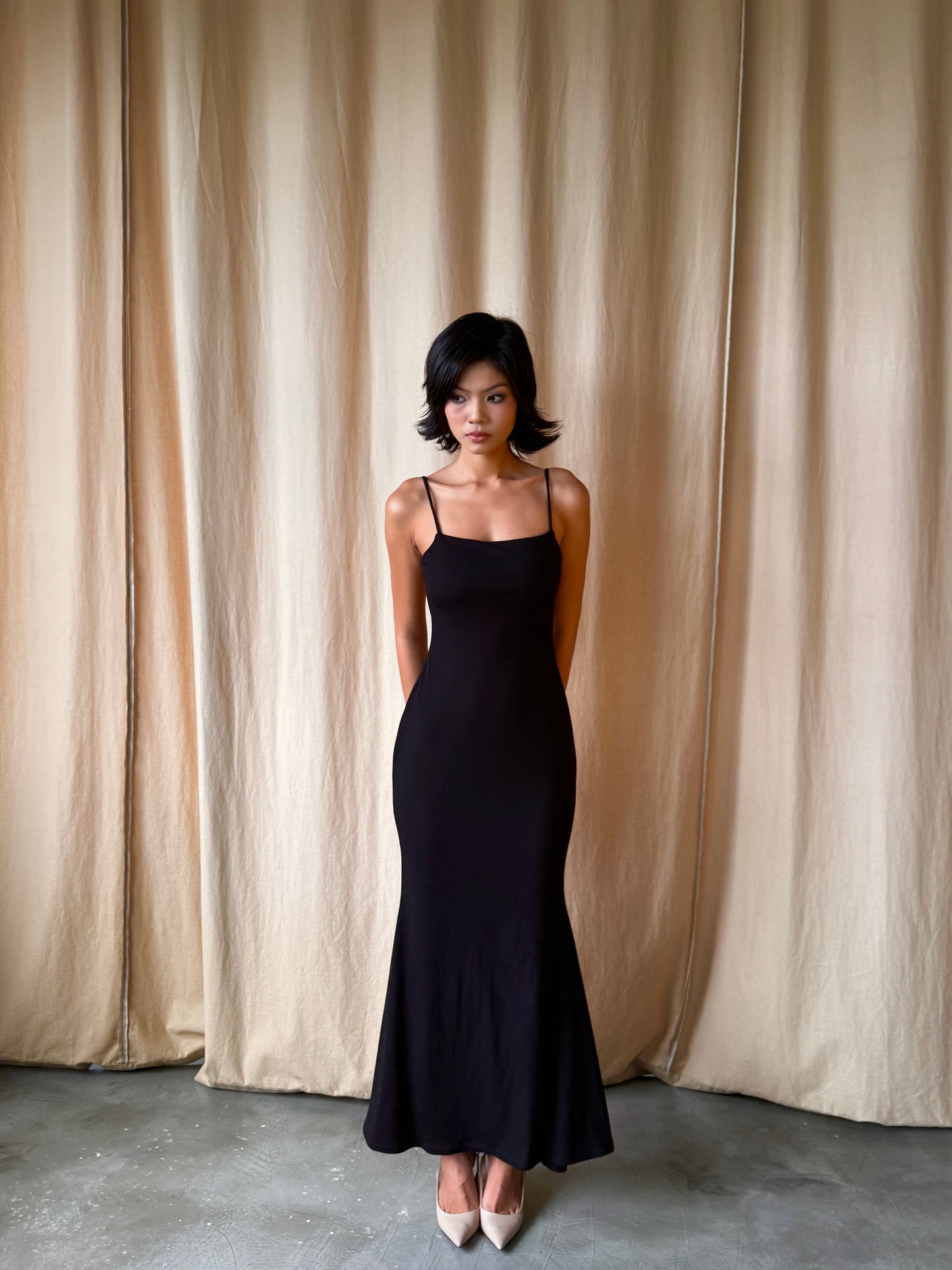 Zenaida dress - Backless body fit dress