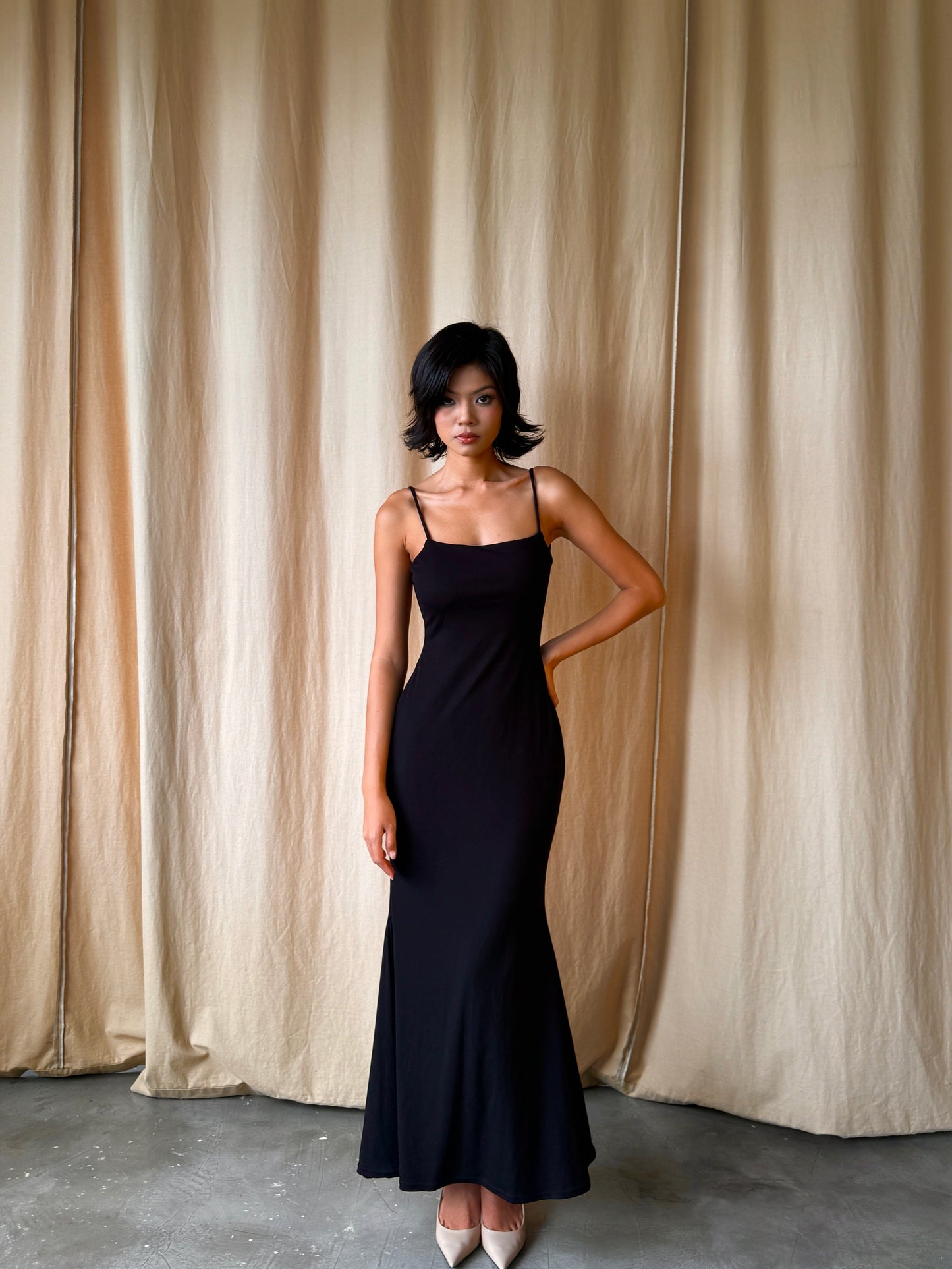 Zenaida dress - Backless body fit dress