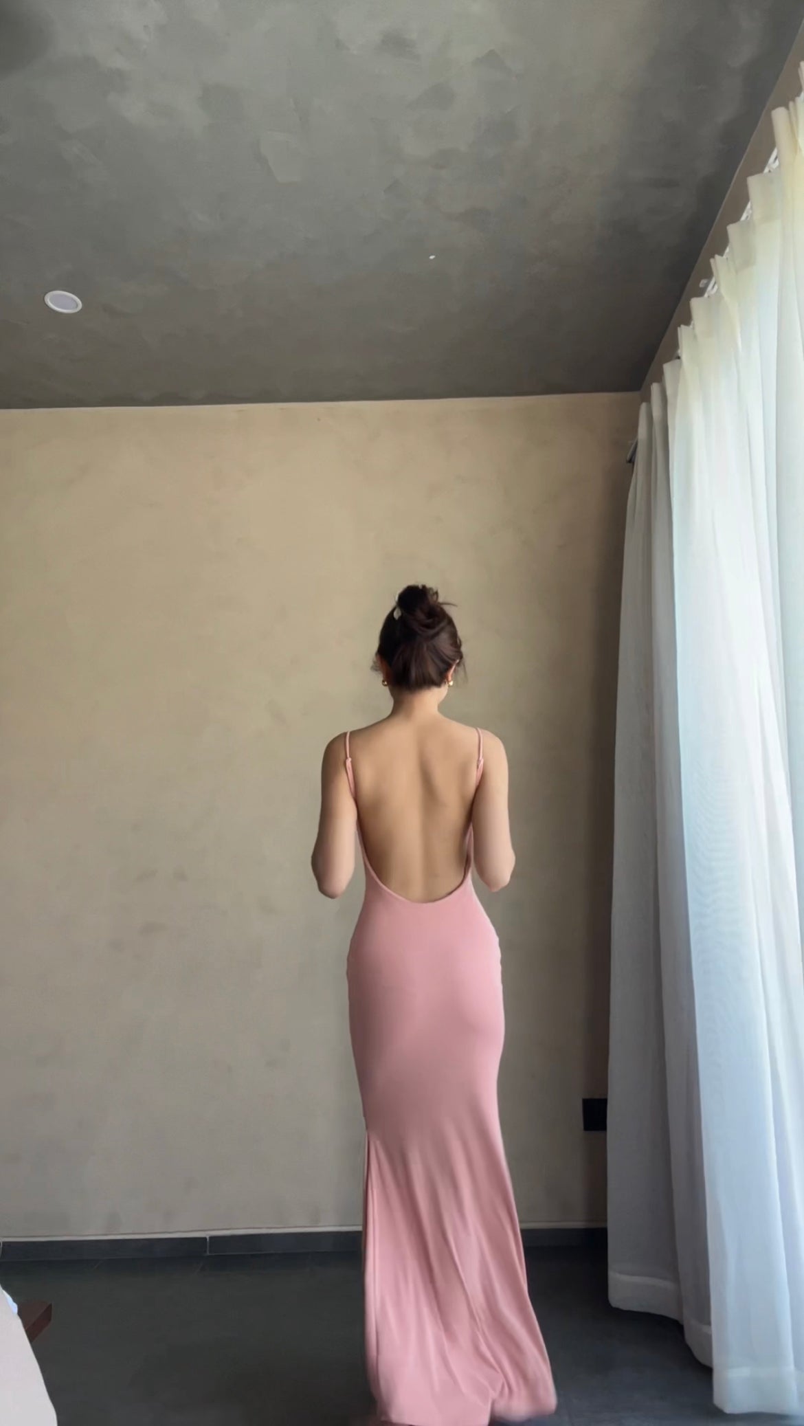 Zenaida dress - Backless body fit dress
