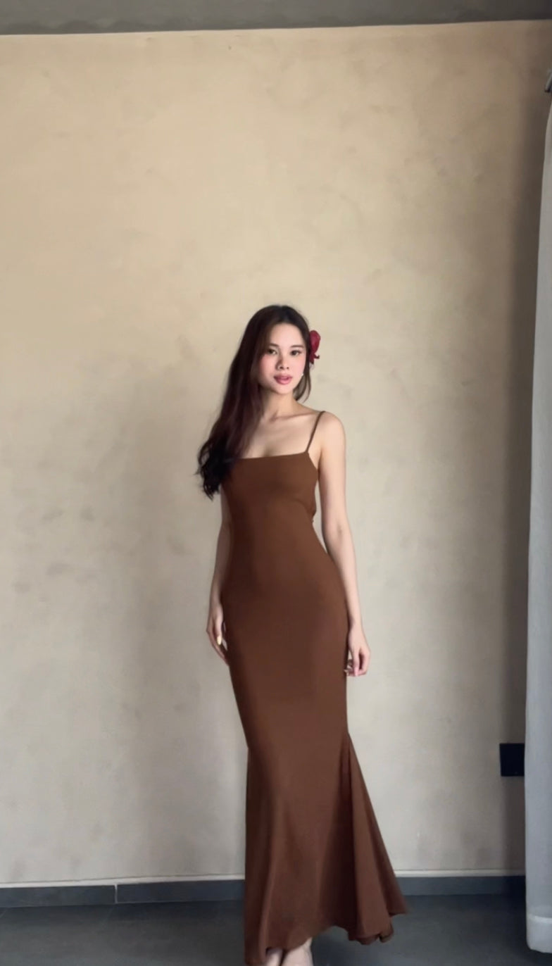 Zenaida dress - Backless body fit dress