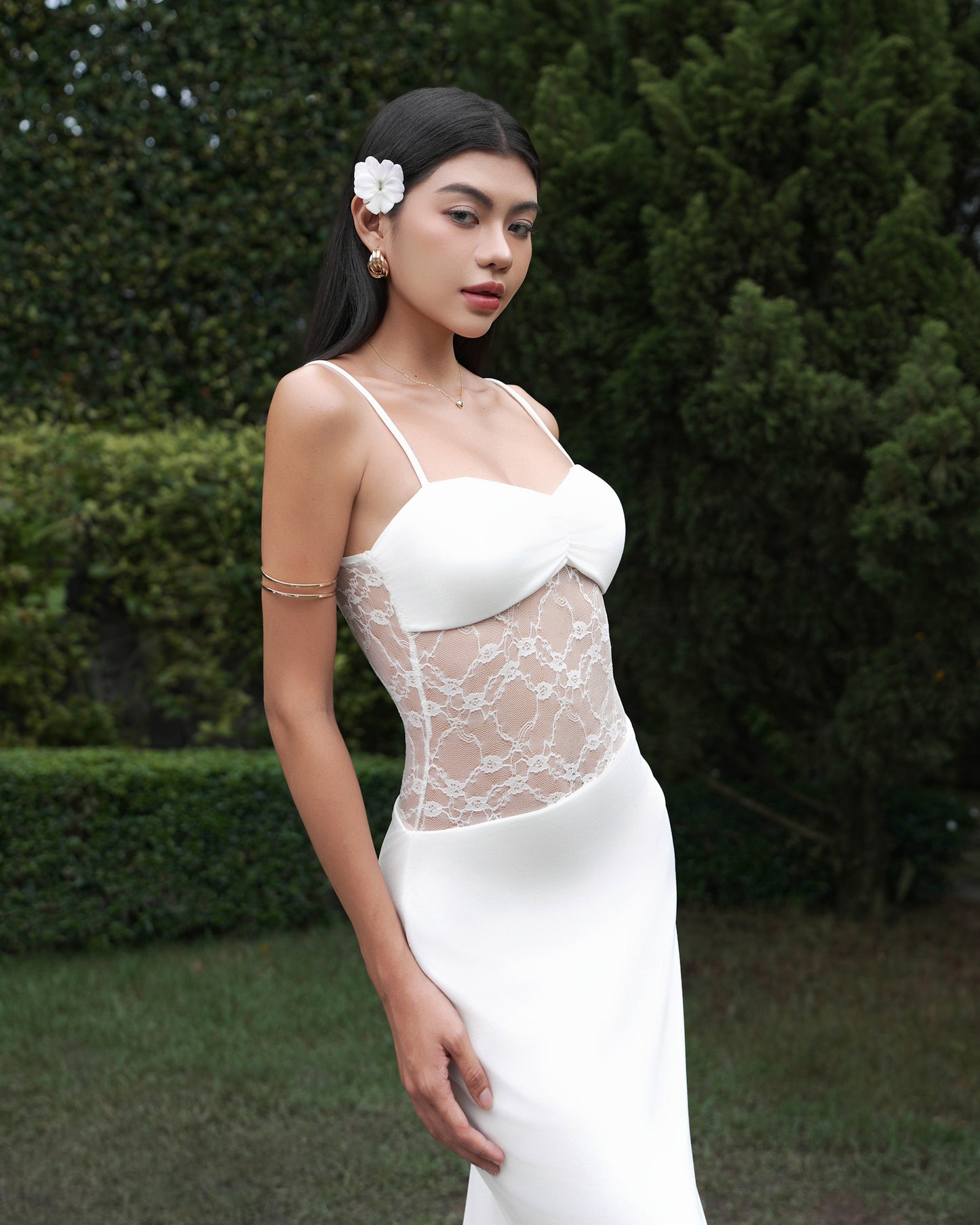 Aria dress - flowers lace maxi
