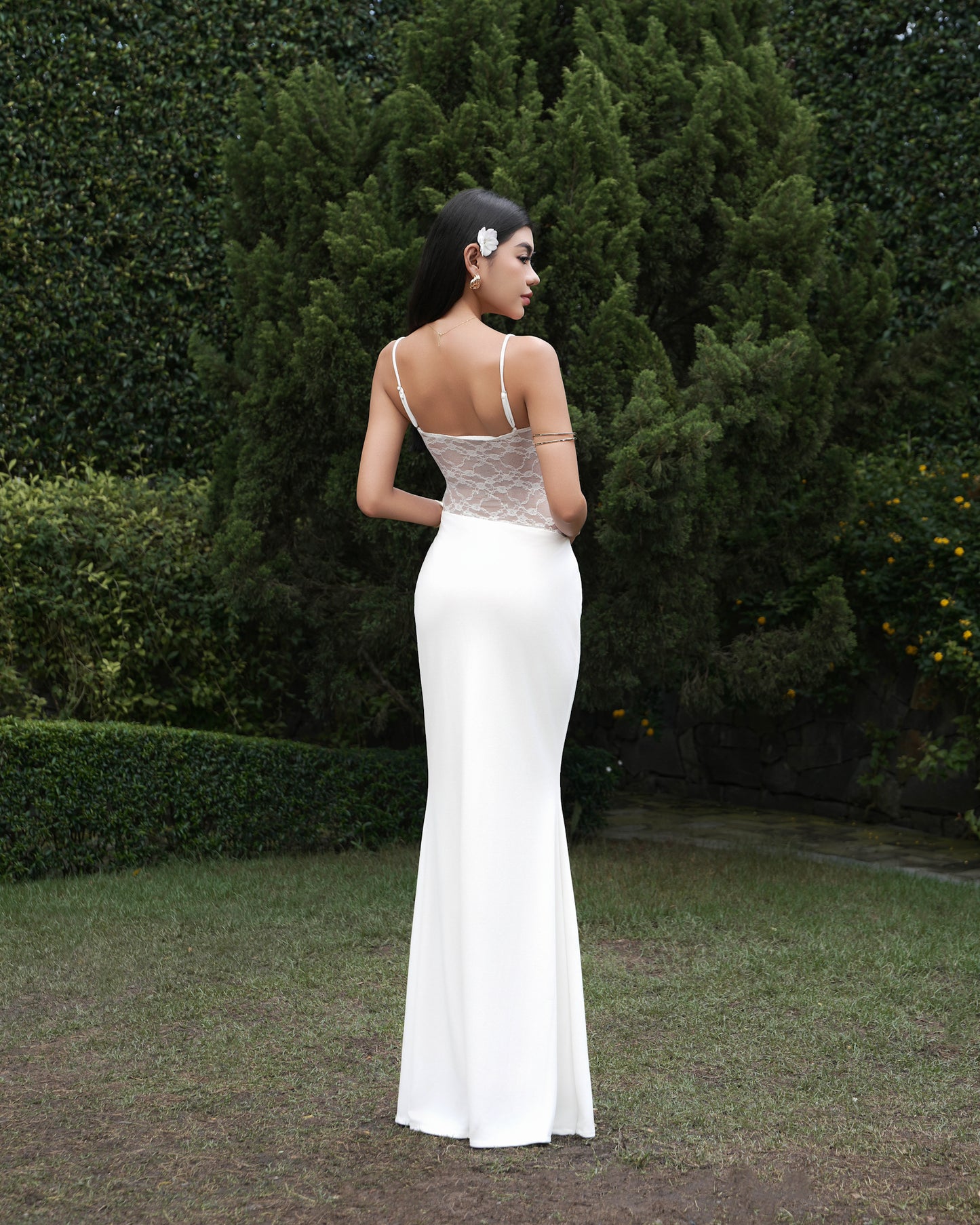 Aria dress - flowers lace maxi