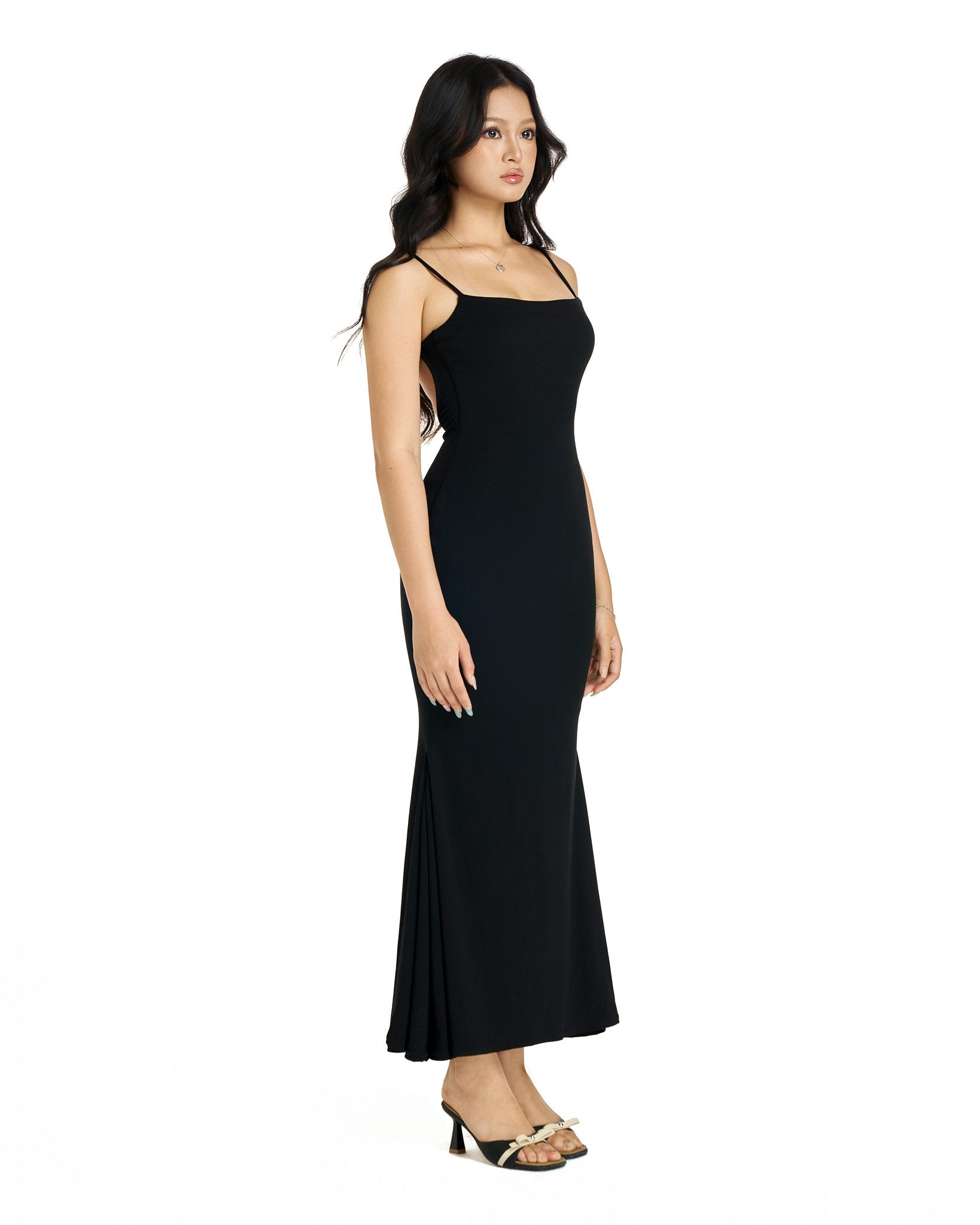 Zenaida dress - Backless body fit dress Bonita Rosabelle Zenaida dress - Backless body fit dress Bonita Rosabelle