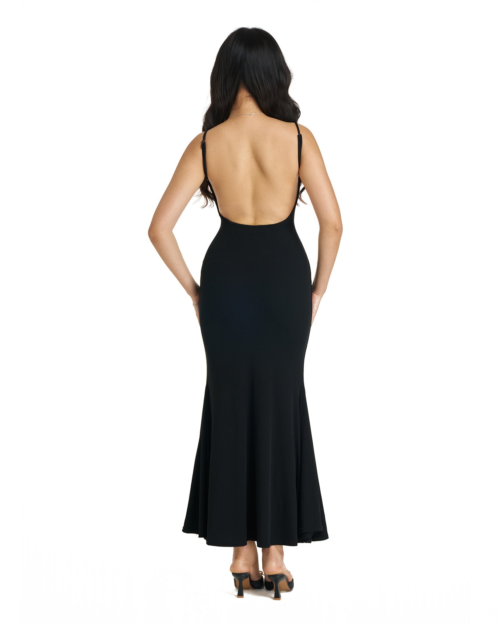 Zenaida dress - Backless body fit dress Bonita Rosabelle Zenaida dress - Backless body fit dress Bonita Rosabelle