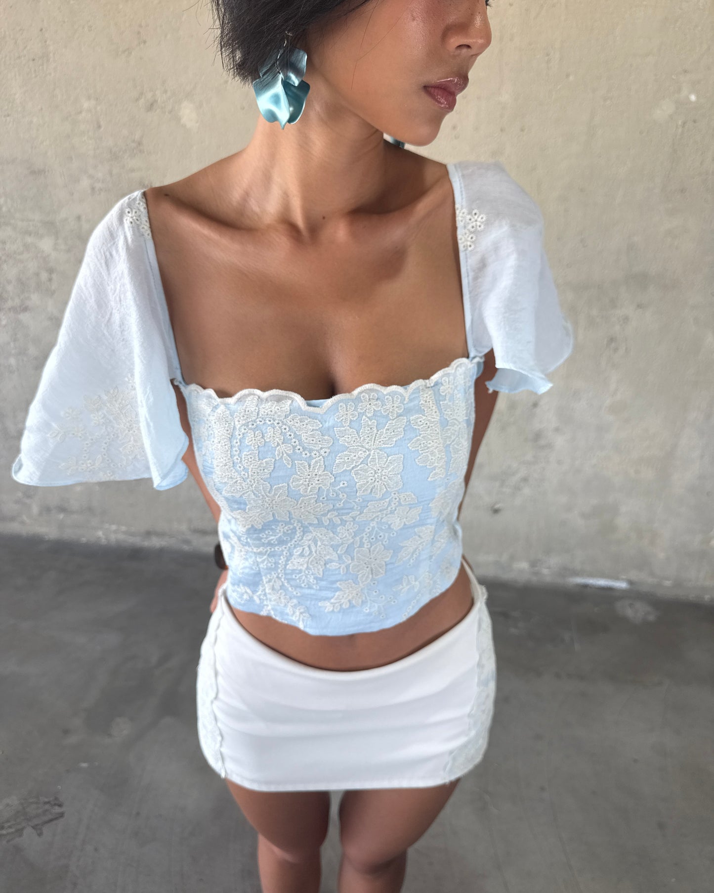 Shella top