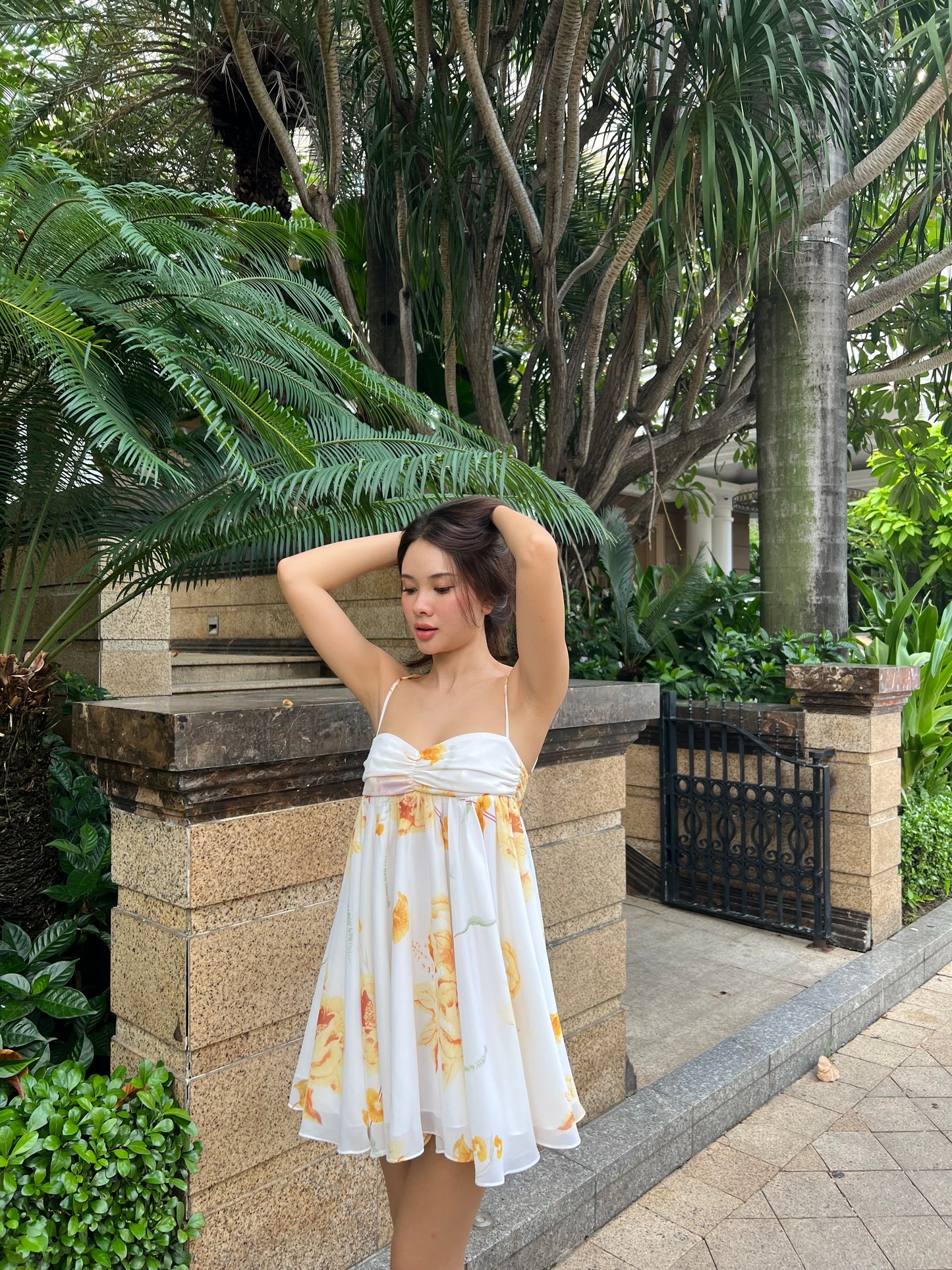 Dahlia dress - Orange flowers fluffy mini